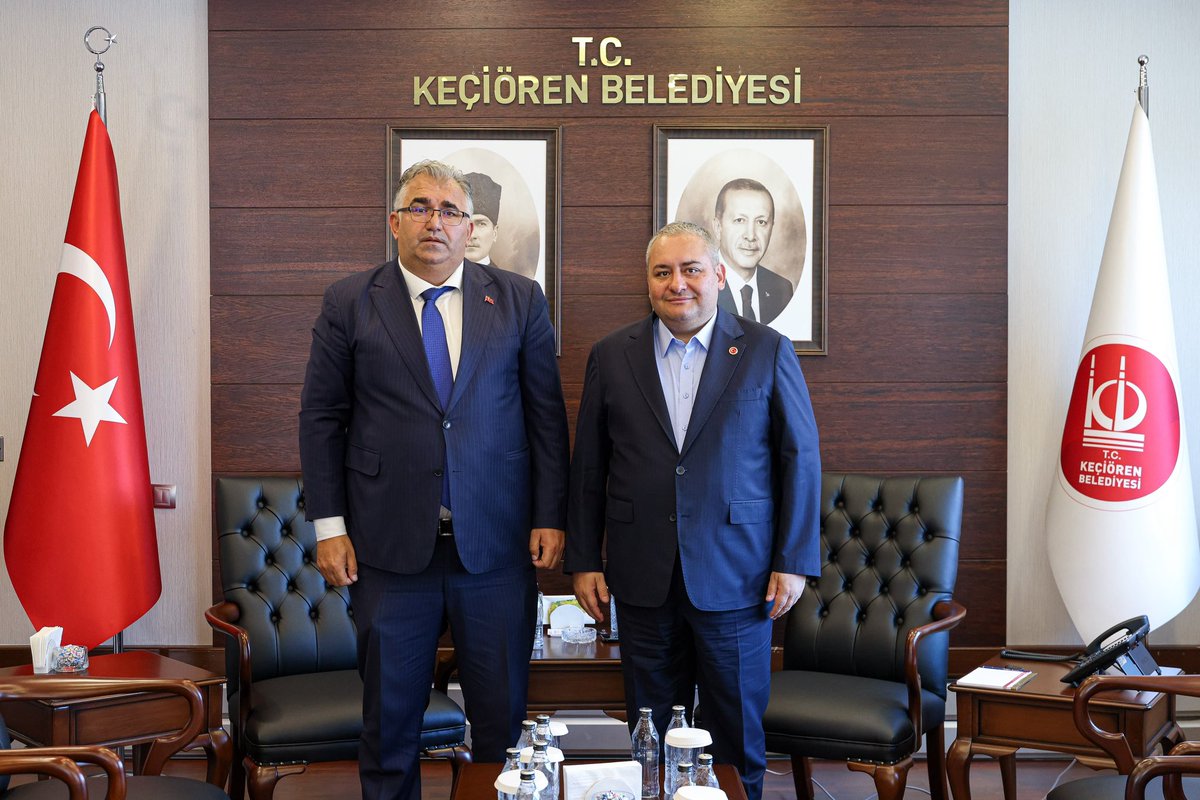 OzarslanMesut's tweet photo. Baba ocağımız, Sultan Şehir Sivas’ımızından Doğanşar Belediye Başkanımız Sayın Hasan Hüseyin Karataş’ı, İl Genel Meclisi Doğanşar Başkanımız Sayın Şerif Yürük’ü, AK Parti Doğanşar İlçe Başkanımız Mahmut Ağır'ı ve AK Parti Doğanşar Kadın Kolları Başkanımız Sayın Şeyda Ağır’ı belediyemizde misafir ettik.

Ziyaretleri ve memleketimize dair değerli paylaşımları için şükranlarımı sunuyorum. Sivas’ın yiğit ve cefakâr insanına selam olsun.