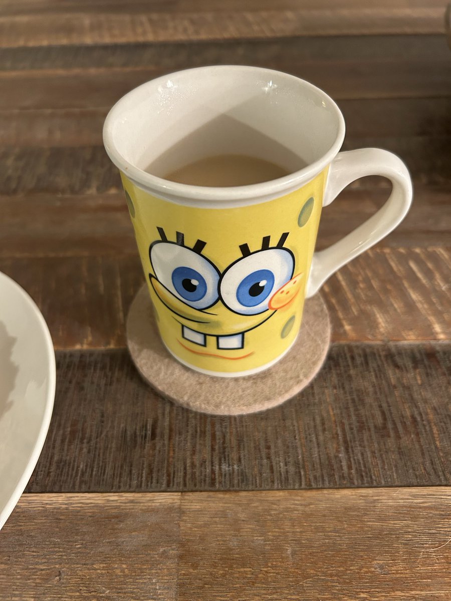graywizardf's tweet photo. sipping on da bob this morning https://t.co/rjUnVx1GYA