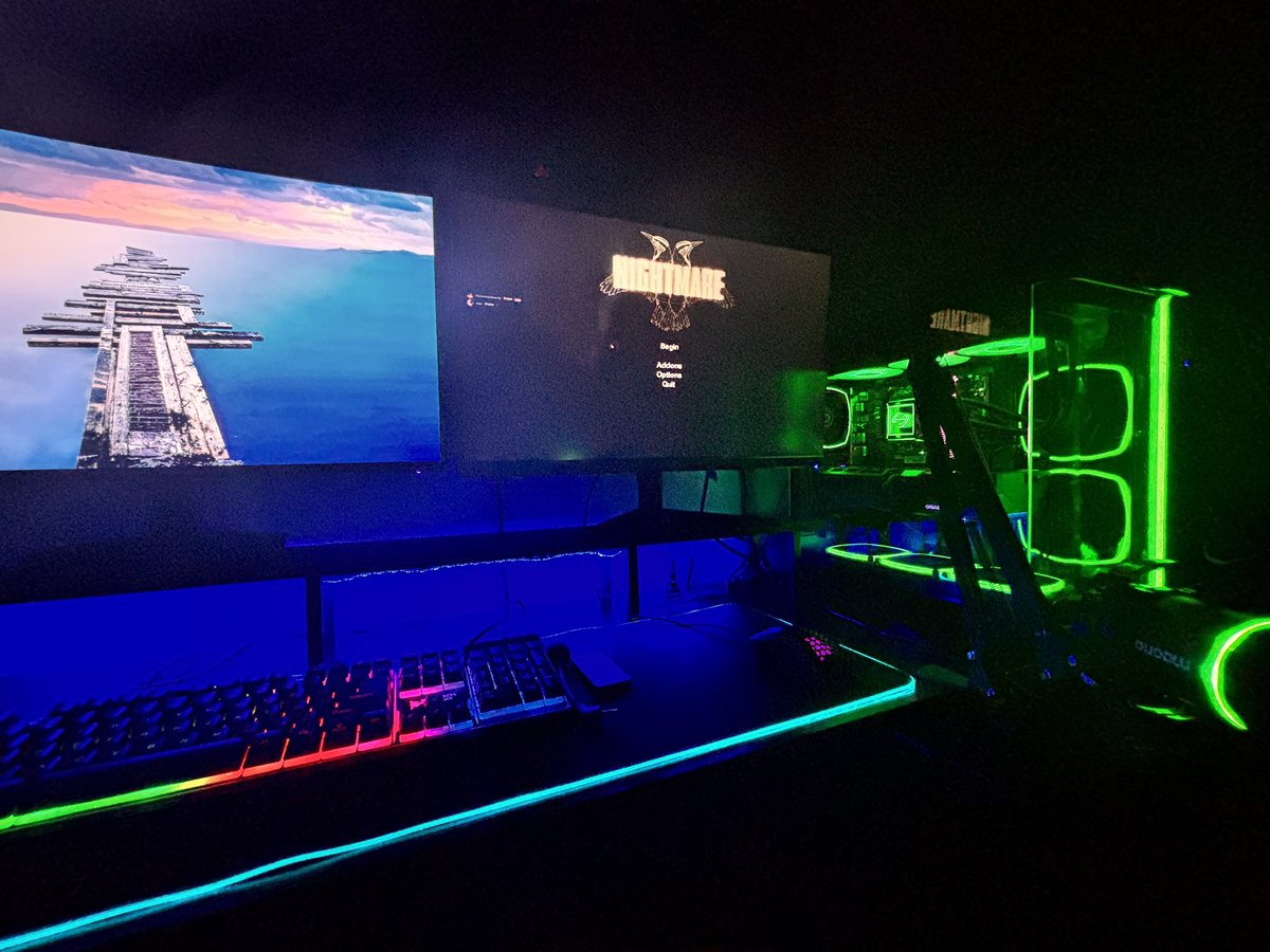 Muareio's tweet photo. We made it to pc no more Xbox https://t.co/TBkVfuPeQS