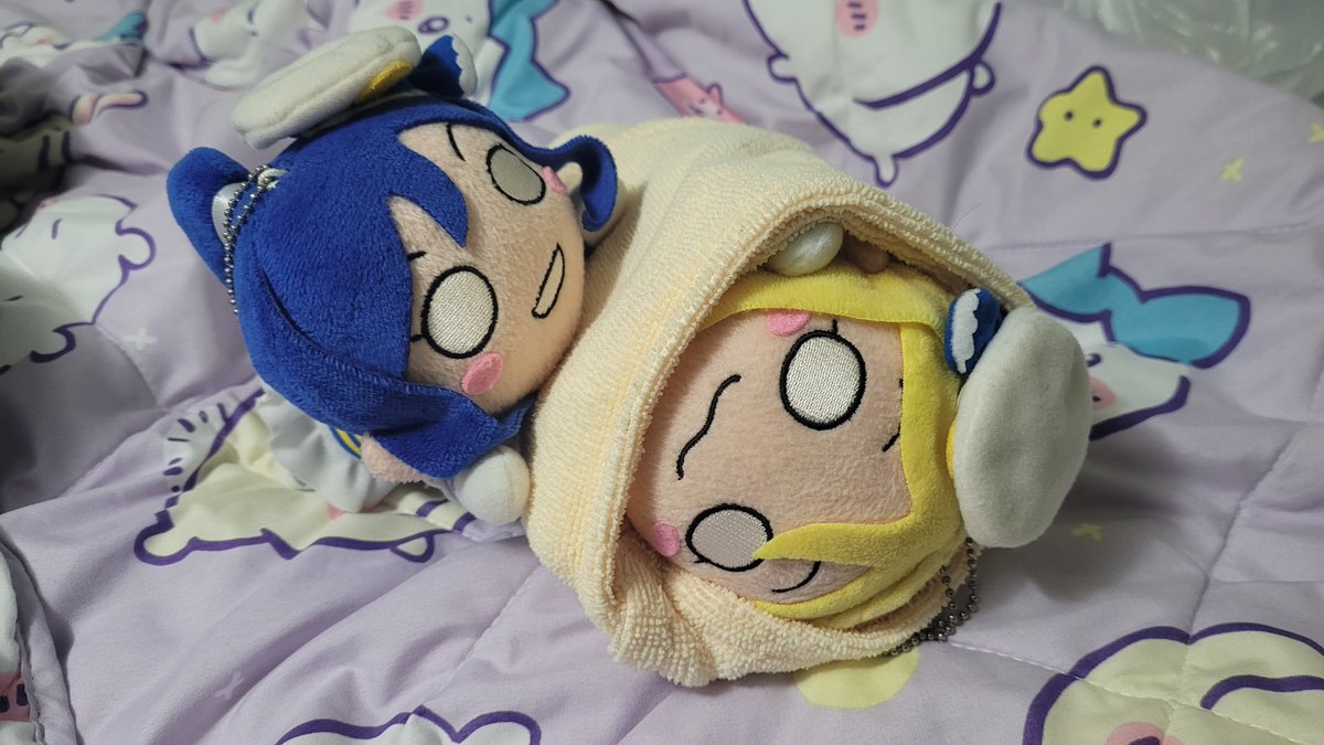 twiggiechan's tweet photo. ∬(_c||^ヮ^|| っ（（ノξソ>ω<ハ6））
「クレープを作ろう～」
#lovelive #ラブライブ
#寝そべり #FunkyNesoFriday https://t.co/D0FvZzv0ca