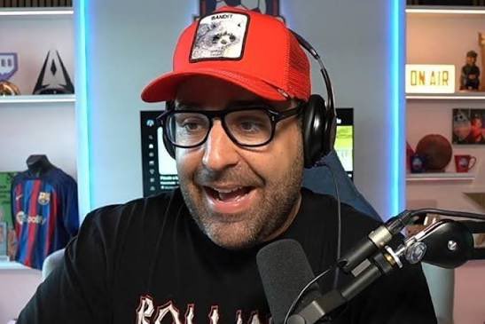 FCB_nenn's tweet photo. Gerard Romero desde el verano del 2022:

- 0 exclusivas 
- Messi le llama mentiroso
- Mintió sobre la mujer de Gundogan
- Pedri le llamo falso en el stream de Ibai 
- Afirmó que Nico Williams venía y cuando no lo hizo culpó al club (x2)
- Le cuelan una foto IA de Rodri
- Frenkie hace una entrevista exponiéndolo

Ningún periodista fue tan odiado por los mismos jugadores, basta ya colega.