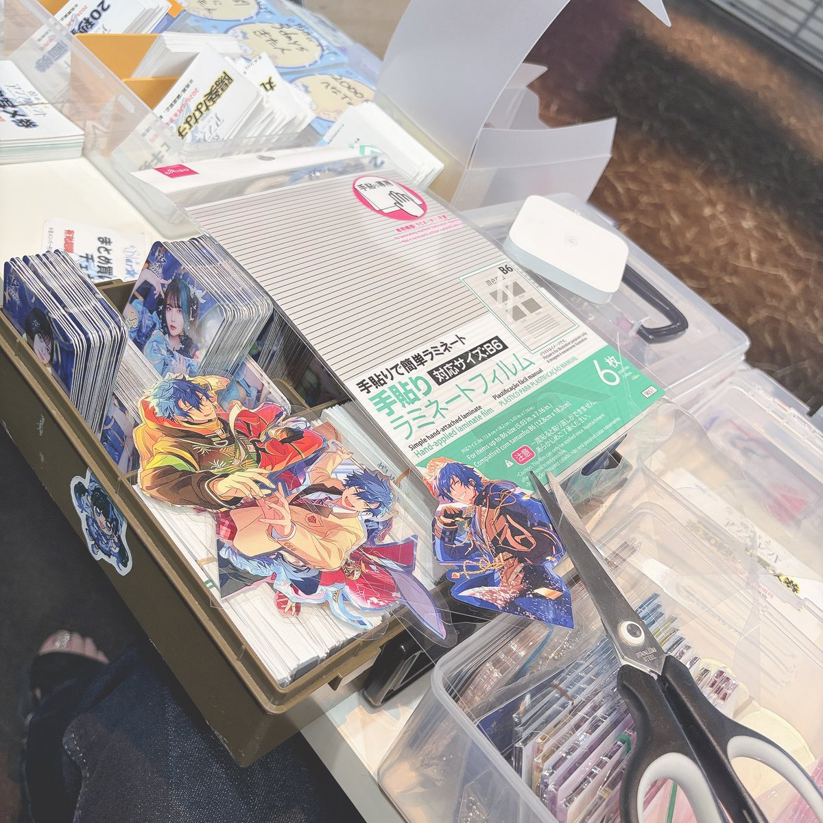 ayuuui's tweet photo. 物販で内職しててすみません https://t.co/ZIoC8MG2Sz