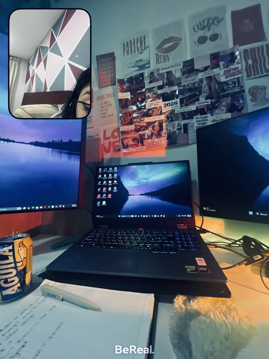 Estrellademak's tweet photo. El verdadero plot twist es que sigo esperando el momento en el que uno siente que ya sabe lo que está haciendo 😂 https://t.co/EQfUAwlzGH