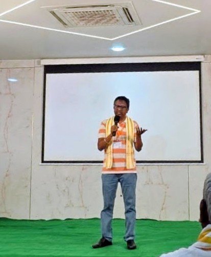 vaastavngo's tweet photo. @amitdeshmra addressing the audience at 16th National Meet for Mens Rights hosted by @sfhvizag https://t.co/yeliBcPoYX