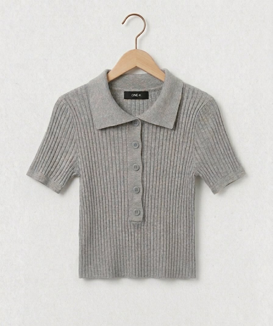 URSuchAJerk's tweet photo. 👕 Classic Grey Knit Polo 50฿
เท่ เรียบ หรู ยกระดับ daily ลุคด้วยเสื้อโปโลผ้านิตแขนสั้น สีเทาอ่อน ความยาวพอดีตัว ไม่สั้นหรือไม่ยาวเกินไป กระดุมหน้าเรียงสวยทำให้ชุดดูมีมิติ อกยืดได้ถึง 38"
💌 สนใจ DM ได้เลยจ้า
#เสื้อผ้ามือสอง  #เสื้อผ้าแฟชั่น #เสื้อผ้า #เสื้อ #เสื้อผ้าผู้หญิง https://t.co/TIcw71H1yX