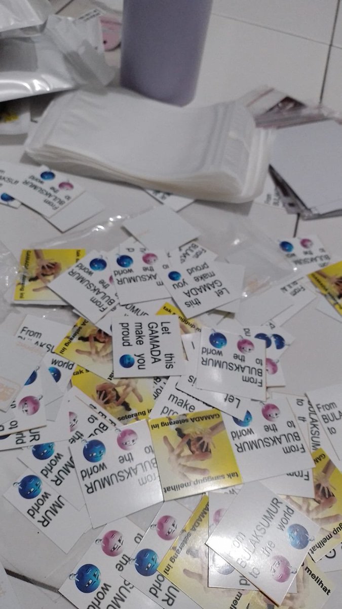 h1ppo_bottomles's tweet photo. Teman teman #gamada , adakah yang mau trade #freebies #pionir dengankuu!?!?!?!
Baru selesai packing abis action plan nih😭
So sorry bgt baru join sekarang https://t.co/WmDLt4gtGR