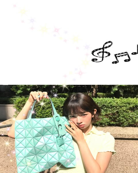 naeorei's tweet photo. Summer is all about staying cool and keeping your fashion while discovering new spots. Nothing beats Issey Miyake’s new collection of bags. 바오바오이세이미야케 is all you need for a perfect look. I got mine already so you should run to get yours asap too :3 https://t.co/V3q5tWPAEJ