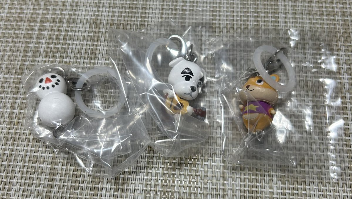 Ksayasakura's tweet photo. 【交換】

どうぶつの森 つながリングチャーム めじるしアクセサリー

譲) ハムスケ ・ ゆきだるま・とたけけ

求) しずえ・まめきち

#めじるしアクセサリー  #どうぶつの森 

郵送トレードでお願いいたします🙇‍♀️💦
検索からお気軽にお声がけください！！
まとめても大歓迎です！！ https://t.co/AmwRR0yB3Y