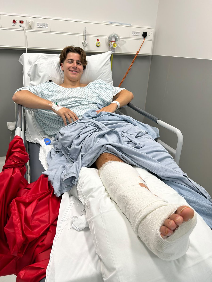 AlexSummers2009's tweet photo. After a long 9 months ankle reconstruction is done✅ https://t.co/drm9aUGtie