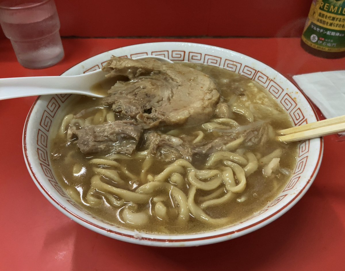 lunch_yuki's tweet photo. ラーメン二郎 松戸駅前店Ⅲ
豚1枚 麺1/5 ニンニクアブラ

久しぶりの松戸二郎最高。 https://t.co/1jCFLKaL0v