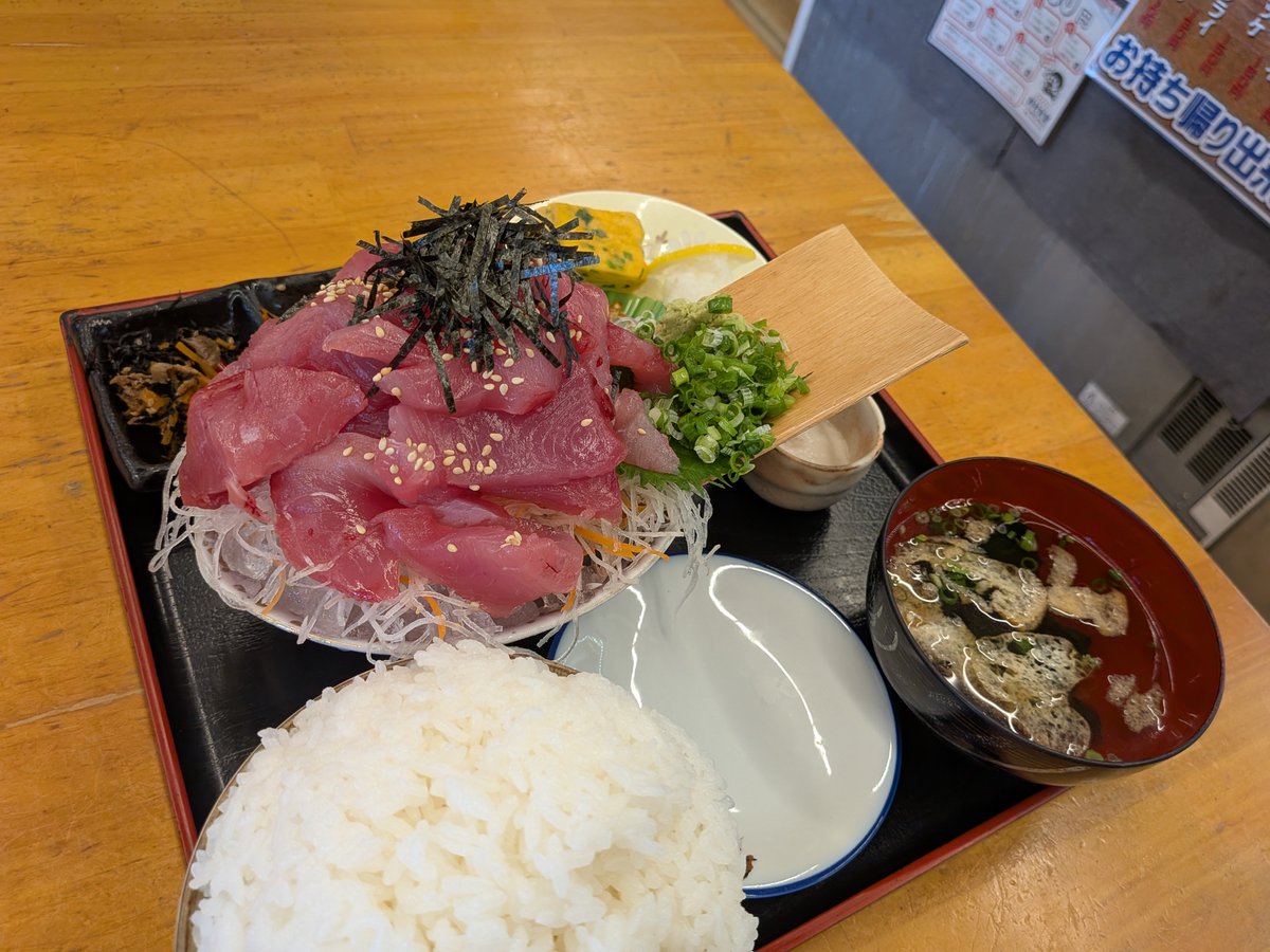 ogupapavstrom's tweet photo. 四国満喫旅行
#今日のスタートはここから
#高知
#美味いのも食べまくり
#OGURASTYLE https://t.co/ElMYD2E1bA