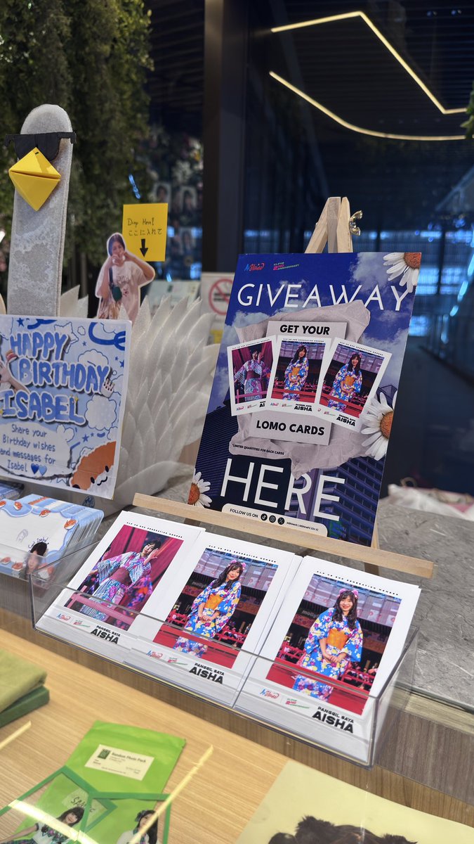 AiShineFC's tweet photo. Guide on how to claim your Aisha Lomo Cards. Available now at KLP48 Theatre.

*Limited Quantities. First come first serve.

#KLP48 #AishaKLP48 #KLP482ndAnniversary #AiShine https://t.co/7aDUSwHEVK