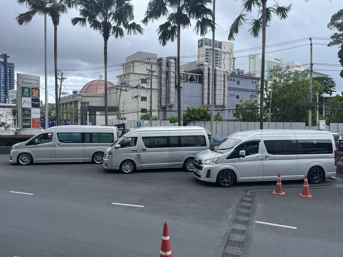 maejaga32's tweet photo. タイ旅行で気合いの入��た車みてテンション上がった
社外キャリパーと、キャリパーカバーの装着率マジで高い気がする。知らんけど https://t.co/uLuXPnLjwz