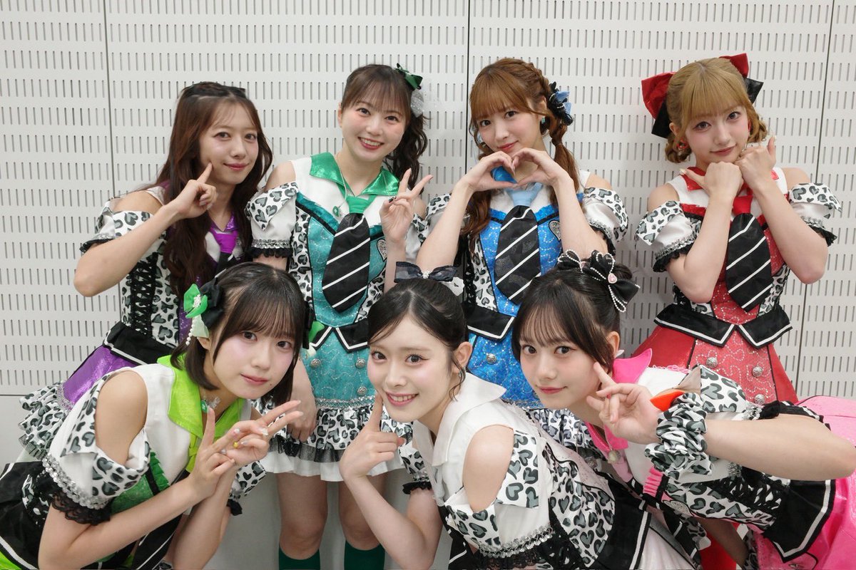 ebichu_staff's tweet photo. ／
テレビ朝日・六本木ヒルズ SUMMER FES
『コカ・コーラ SUMMER FES 音楽LIVE』
ありがとうございました🌟
＼

🎤#えびちゅう セットリスト 🎤
-ebiture-
① えびチリ、はじめました
② キングオブ学芸会のテーマ〜Nu Skool Teenage Riot〜
③ 梅
④ HOT UP!!!
⑤ MISSION SURVIVOR
⑥ 23回目のサマーナイト
⑦ 愛のレンタル
⑧ CHAN-CHARA-CHAN
⑨ 朝顔
⑩ 青春ゾンビィィズ
11 売れたいエモーション!
12 金八DANCE MUSIC

▼ライブチケット発売中🎫
✔️秋のバンドライブ 「SOUND OF EBICHU 2026-Band Edition-」🎶
https://t.co/M9nQaU7XBg

▼ THE FIRST TAKE「愛のレンタル (Prod. マカロニえんぴつ)」💞
https://t.co/8ke85tmC0x
#私立恵比寿中学 #サマフェス #サマフェス2026