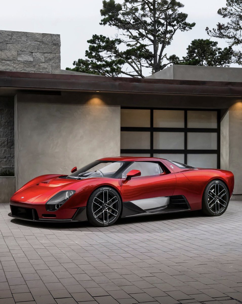 Motor1com's tweet photo. This is the McLaren McL 6GT: The first manual McLaren in over 30 years.

An homage to the MG6GT owned by founder Bruce McLaren, the McL 6GT will be a light, analog-based super car built in low numbers. https://t.co/y1dSQ4VHRw
