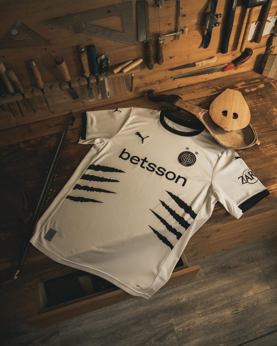 Footy_ShirtNews's tweet photo. 🇬🇷 OFI Crete

2026-27 Away Kit by Puma

#KitNews https://t.co/v7E3wVee4g