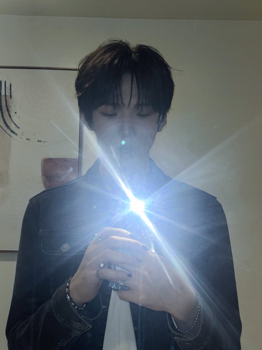 KEYVITUP_inkode's tweet photo. [#현민]

🌴✨

#HYUNMIN #현민 
#KEYVITUP #KVP #키빗업 https://t.co/kAKK9lagq6