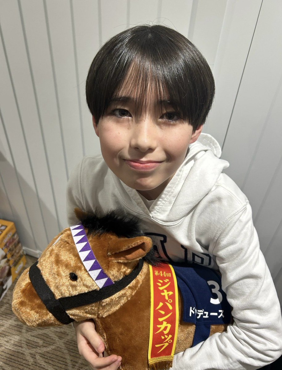 Sr08EHrAfi81480's tweet photo. セミファイナリスト選出へ

🏆 リポスト上位者が
「男子中学生ミスターコン」
セミファイナリストに選出されます！
⬇️ 応援方法はこちら！
🔄 リポスト → 1票
💬 引用リポスト → ＋1票
✨ 合計2票の応援に！

⚠️ 必ず確認！
✅ @modelpress をフォロー
✅ 公開アカウントで

#男子中学生ミスターコン https://t.co/tiYwbmu1jg