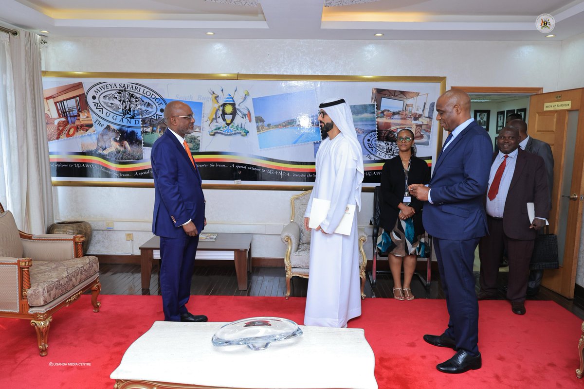 UgandaMediaCent's tweet photo. H.E. Fahad Abdulrahman Ali Mohamed Albashr, Ambassador-designate of the United Arab Emirates to Uganda, presented copies of his Letters of Credence to Hon. @adoniaayebare, Minister of @UgandaMFA, at the Ministry headquarters in Kampala. https://t.co/bAbKHQ0JVv