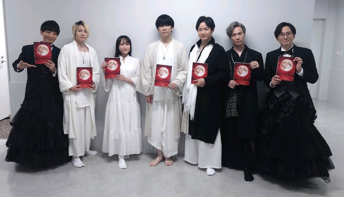 voice_reading's tweet photo. 神聖朗読劇 「#カリギュラ」、 8月14日（金）19:00の回は、（左から）若い貴族 #酒井広大 さん、シピオン #市川太一さん、セゾニア #久保田未夢 さん、カリギュラ #伊東健人 さん、エリコーン #逢坂良太 さん、ケレア #鈴木達央 さん、老貴族 #増元拓也 さんでお届けしました！ 
アフタートークでは、緊張感のある作品世界から一転、大いに盛り上がりました！
ご来場、誠にありがとうございました！