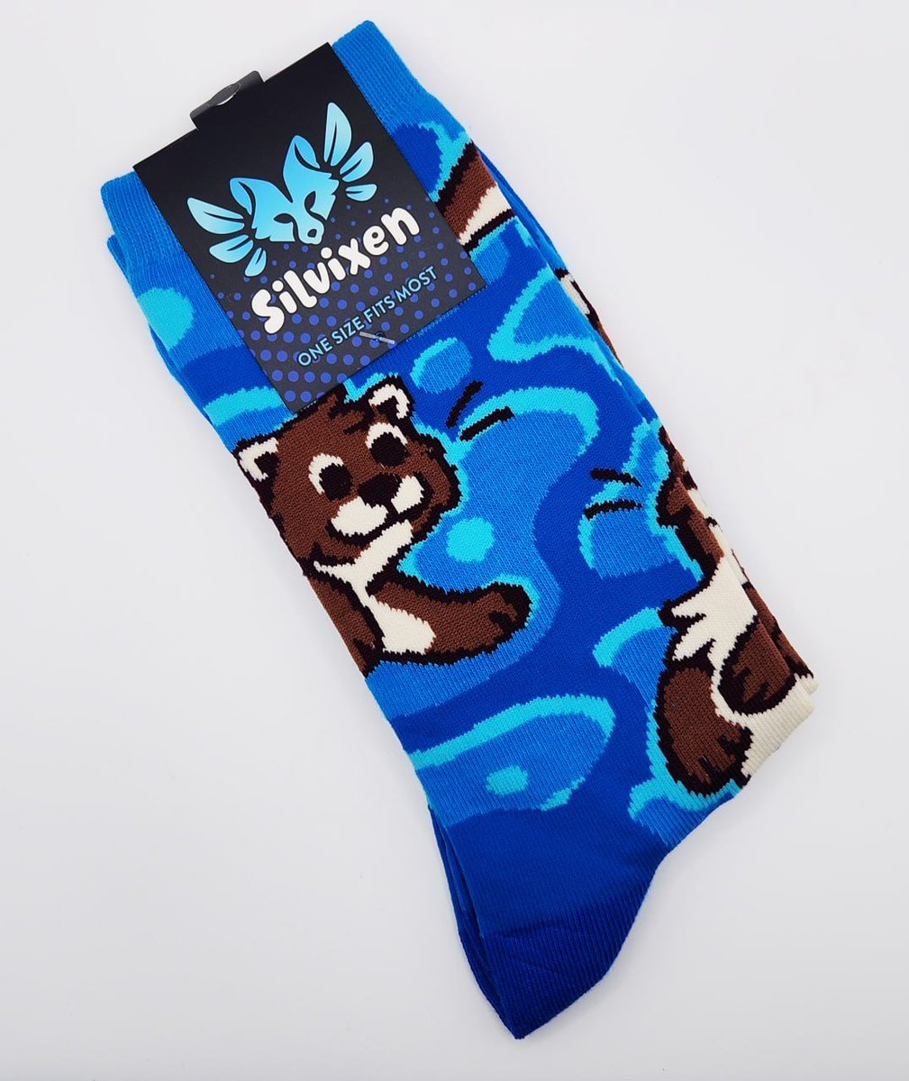 silvixenart's tweet photo. Some Otters for your Trotters in these trying times?
🦦💙

You know I'm the most proud of these ones? The water pattern is SO vibrant! https://t.co/nKqghgezE8