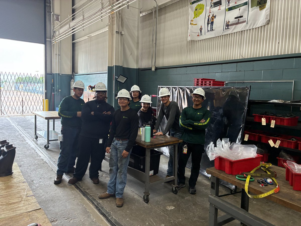 Alief_Career's tweet photo. Two Alief ISD graduates successfully completed GE Vernova Summer Skills Camp.  Both are currently being considered for hire. Special thank you to GE Vernova for partnering with our students! #AliefProud #AliefCTE #WorkBasedLearning #GEVernova #CareerConnectedLearning #WeAreAlief https://t.co/utUwiekQEr
