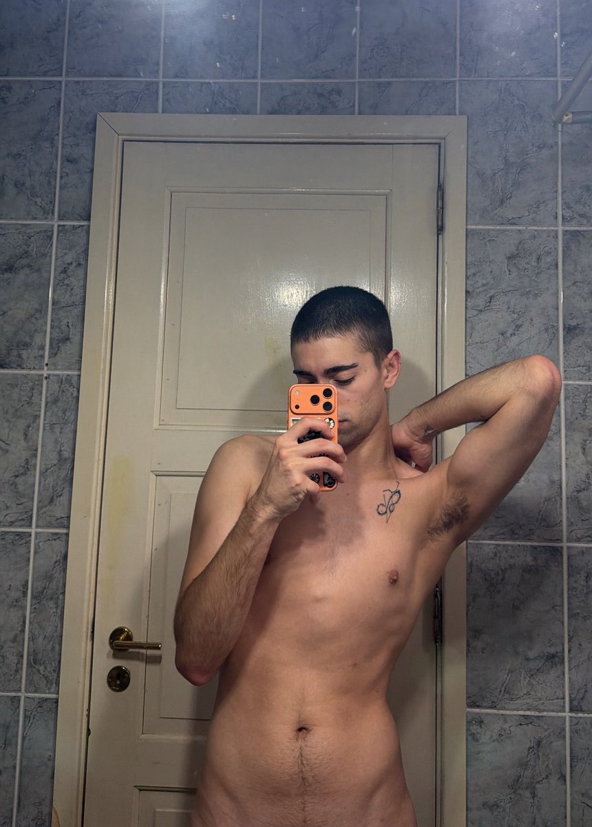 so_coimbra's tweet photo. divino sexual ✨ https://t.co/pWqYFirOpz