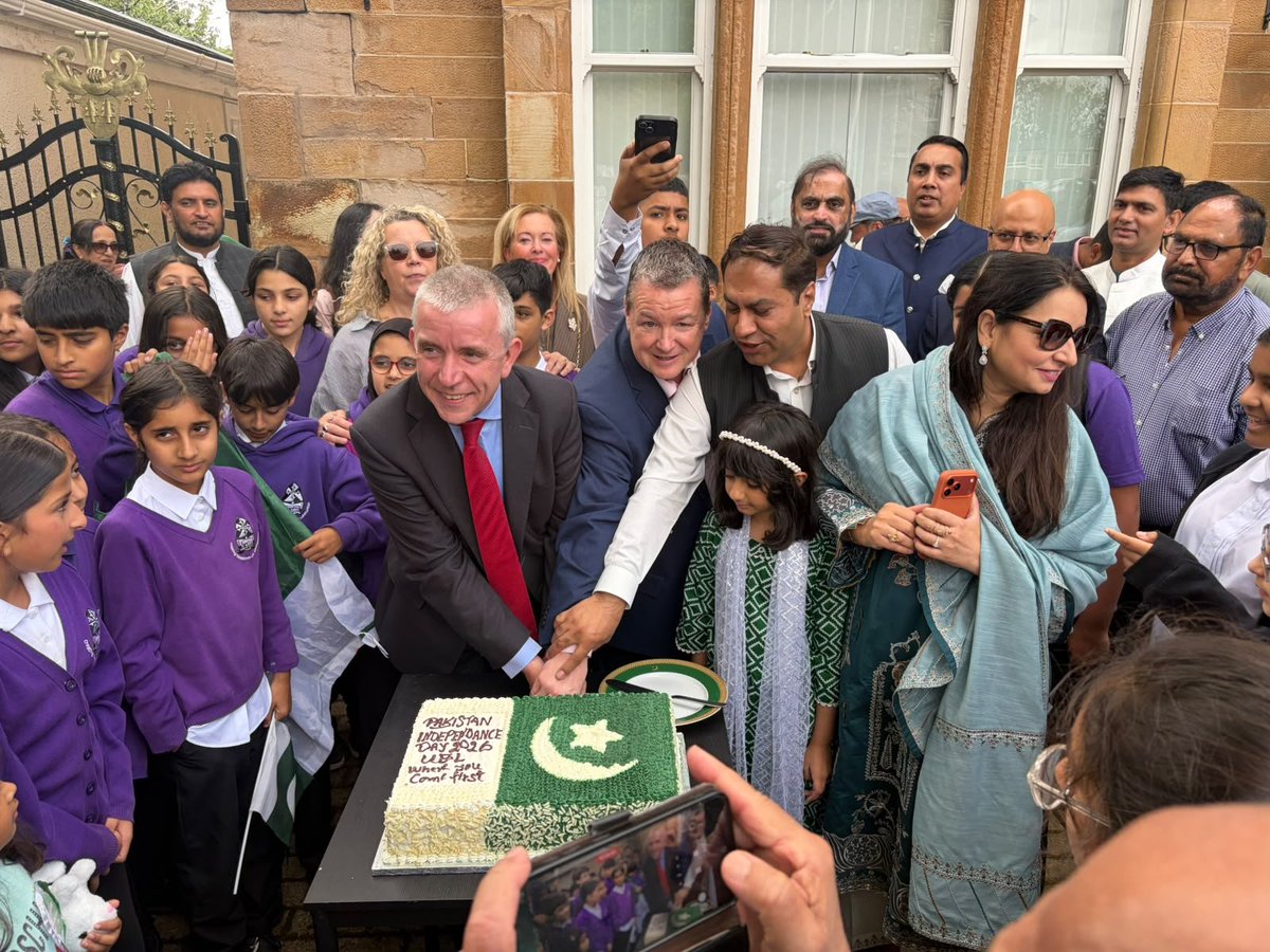 johnadgrady's tweet photo. Best wishes to Glasgow's Pakistani community on Pakistan Independence Day. 
Thank you to @PakinGlasgow for inviting me along to your wonderful ceremony.
It was great to chat with the pupils from St Albert's- great kids - their families and teachers must be very proud of them. https://t.co/bNfzEs0nd0