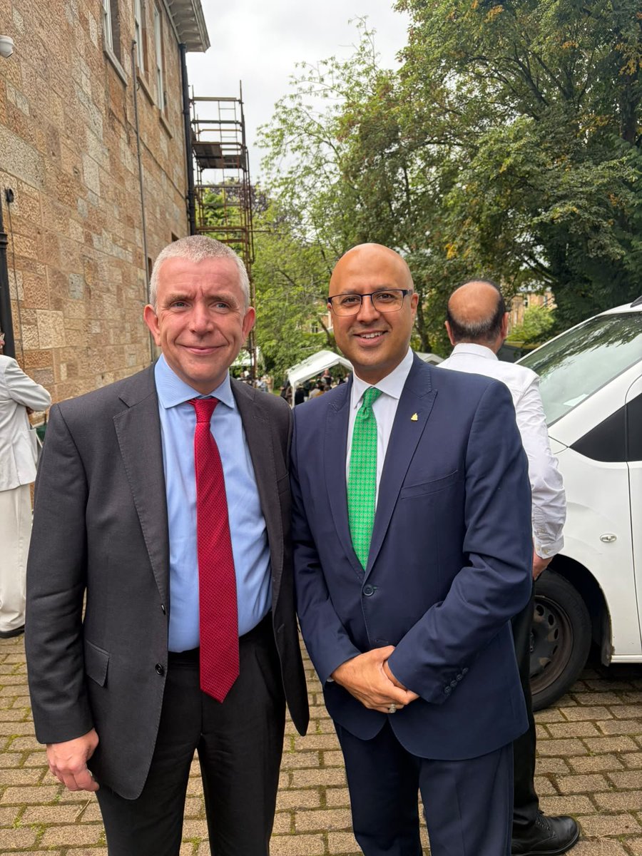 johnadgrady's tweet photo. Best wishes to Glasgow's Pakistani community on Pakistan Independence Day. 
Thank you to @PakinGlasgow for inviting me along to your wonderful ceremony.
It was great to chat with the pupils from St Albert's- great kids - their families and teachers must be very proud of them. https://t.co/bNfzEs0nd0