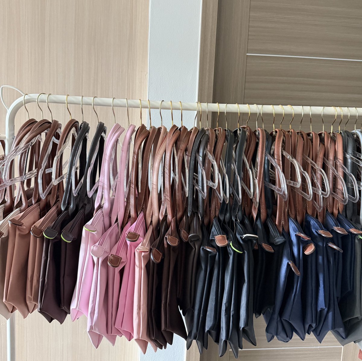 usedbyneri's tweet photo. New Lot Lc//Coach//Baobao⟢ ◟🎀
สินค้ารับประกันแท้100%ทุกใบตลอดชีพค้าบ

Live tiktokวันเสาร์ที่15.08.69เวลา18.00น.เข้ากลุ่มรอได้ค้าบเดี๋ยวเรียกในกลุ่มค้าบ🤍✨

https://t.co/SBoQg8XFdD…

#ส่งต่อcoach #longchampthailand 
#longchampsecond #ส่งต่อlongchamp
#coachthailand https://t.co/cs3nWpNCkL