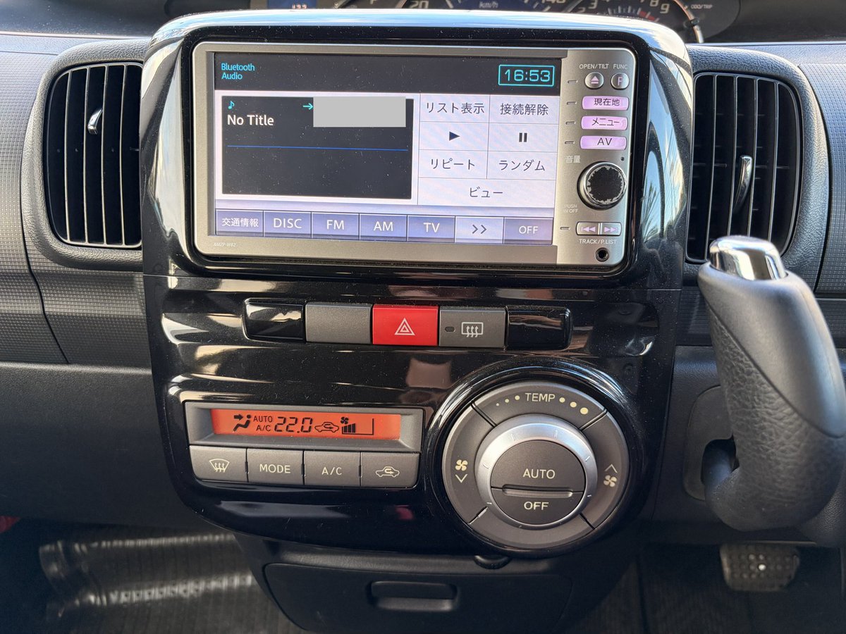 s372garage's tweet photo. 詳細です！

開放感あり！
片側ですが、スライドドアがあることで狭い駐車場での心労が減る気がします！

・ブロンズオリーブパールメタリック
・年式：H24年 / 1月
・車検：R9年 / 2月(2日)
・距離：165,250km
・ナビ：純正ナビ装着済み(地デジ/Bluetooth/AM/FM）
・ETC車載器あり
・スマートキー https://t.co/7dkQLy6a2c