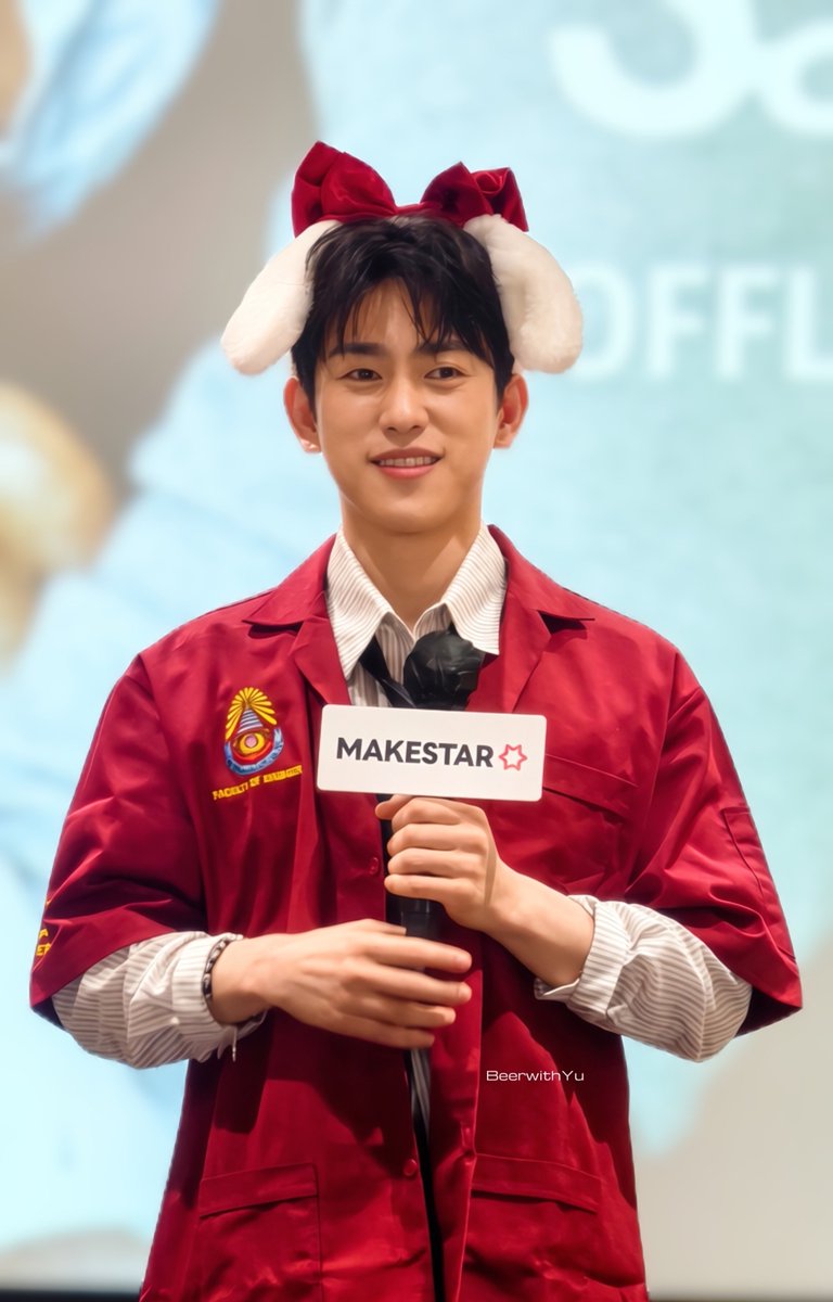 NunaaBeer's tweet photo. เด็กช่างน่าร๊ากกก😍

#JinyoungxFansignInBKK2026 
#Jinyoung #Parkjinyoung #진영 #박진영 
@JINYOUNG https://t.co/MhupMI00rA