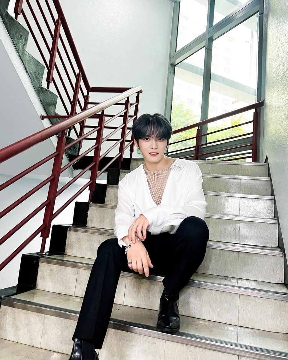 dbskfanbaseid's tweet photo. 2 years ago, Jaejoong did promotion for ‘Flower Garden’ comeback on SBS Inkigayo🥺💗

🔜 kbs music bank🫶🏻 https://t.co/fLKnW8At9m