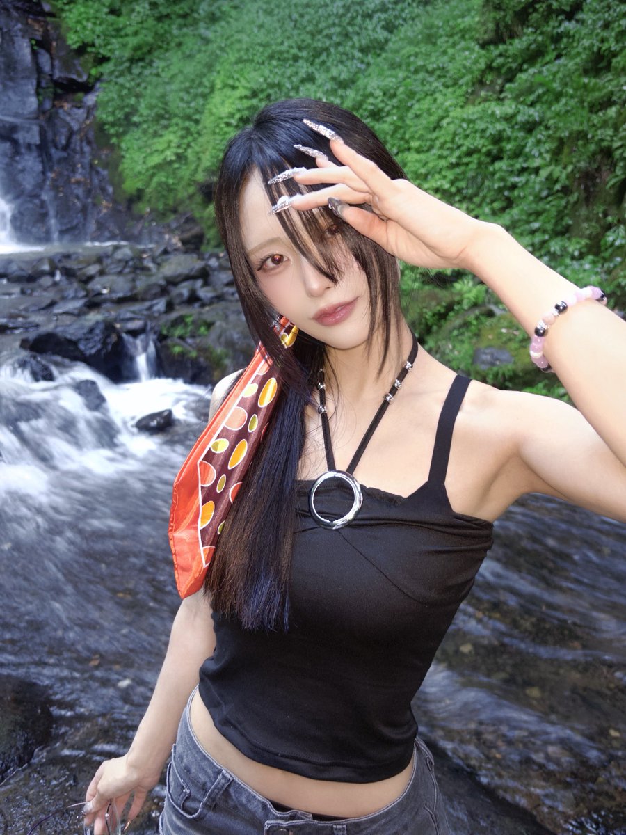 seiran_AZ's tweet photo. 自然派ギャル、地元帰ってきました🏞💖 https://t.co/1MdYMiOXkU