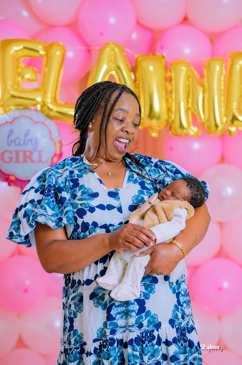 doc_tarie's tweet photo. She hit the absolute jackpot with you Grandma 💖🎊🥳

The ultimate comfort zone🫂.

So blessed and grateful. 💗
We love and appreciate you 💛 ❤️ 
#grandma #gratefulheart  #loved https://t.co/xGJwup9VL7