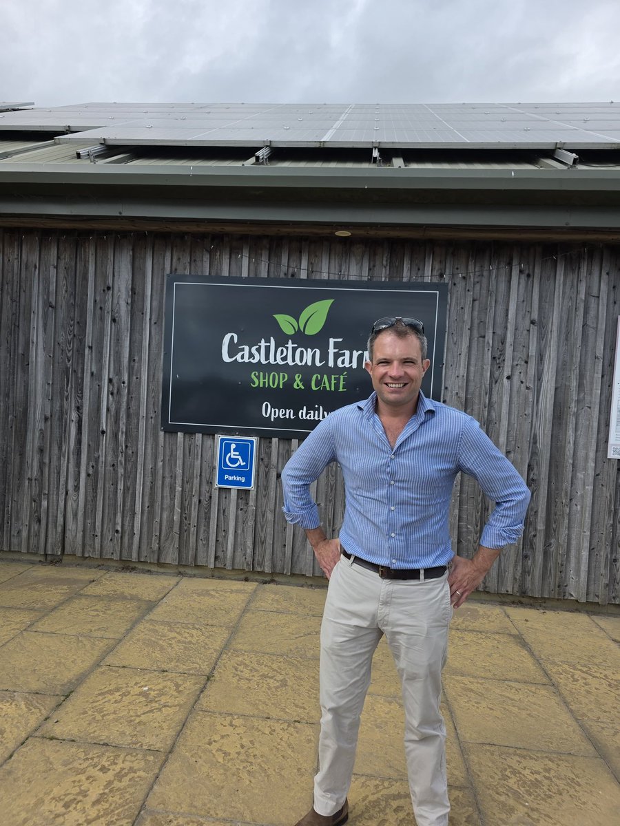 AndrewBowie_MP's tweet photo. ☀️ A great day in the Mearns. Laurencekirk, Auchenblae and of course, lunch at the brilliant Castleton Farm.
#Recess #WestAberdeenshireandKincardine https://t.co/YZcxG5Kd4n
