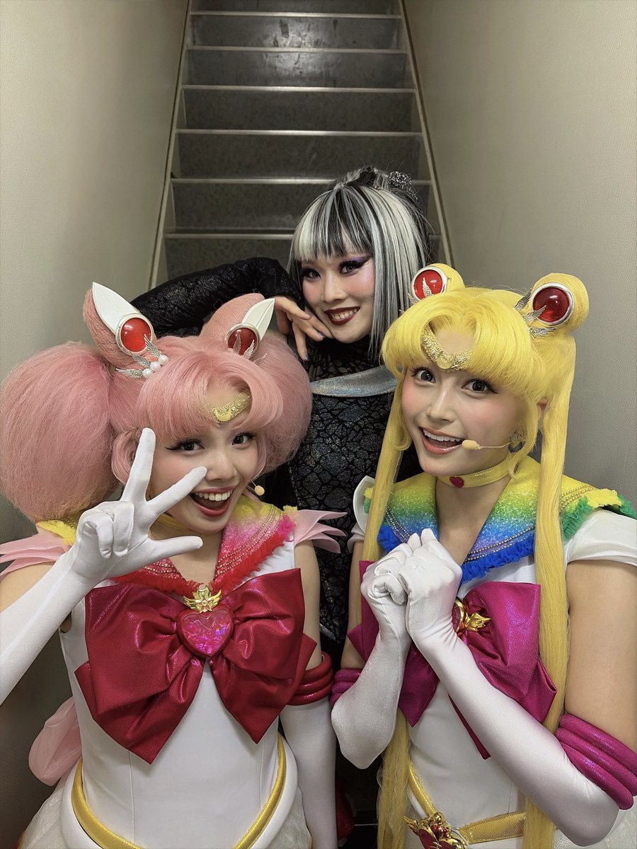 051021marin's tweet photo. #美少女戦士セーラームーン
-Shining Theater Shinagawa Tokyo-

今日も2公演ありがとうございました💕

2期のライブパートではVCのみんなと
戦っているけど、負けないように頑張るよ！
みんなのことも一生懸命守るからね✊🏻⚐ﾞ

VCのざいはなちゃんと🦾🔧🖤

また明日も劇場で会おうね🌙✨

#PrettyGuardianSailorMoon 
-Shining Theater Shinagawa Tokyo-

Thank you so much for another two performances today! 💕

For the new song in the Season 2 live segment, I’m fighting alongside everyone from VC, but I’ll do my very best not to lose!!
I’ll protect all of you with everything I’ve got, too! ✊🏻⚐ﾞ

With Zaihana from VC 🦾🔧🖤

See you at the theater again tomorrow 🌙✨

#prettyguardiansailormoonshiningtheater #shiningtheater #シャイニングシアター