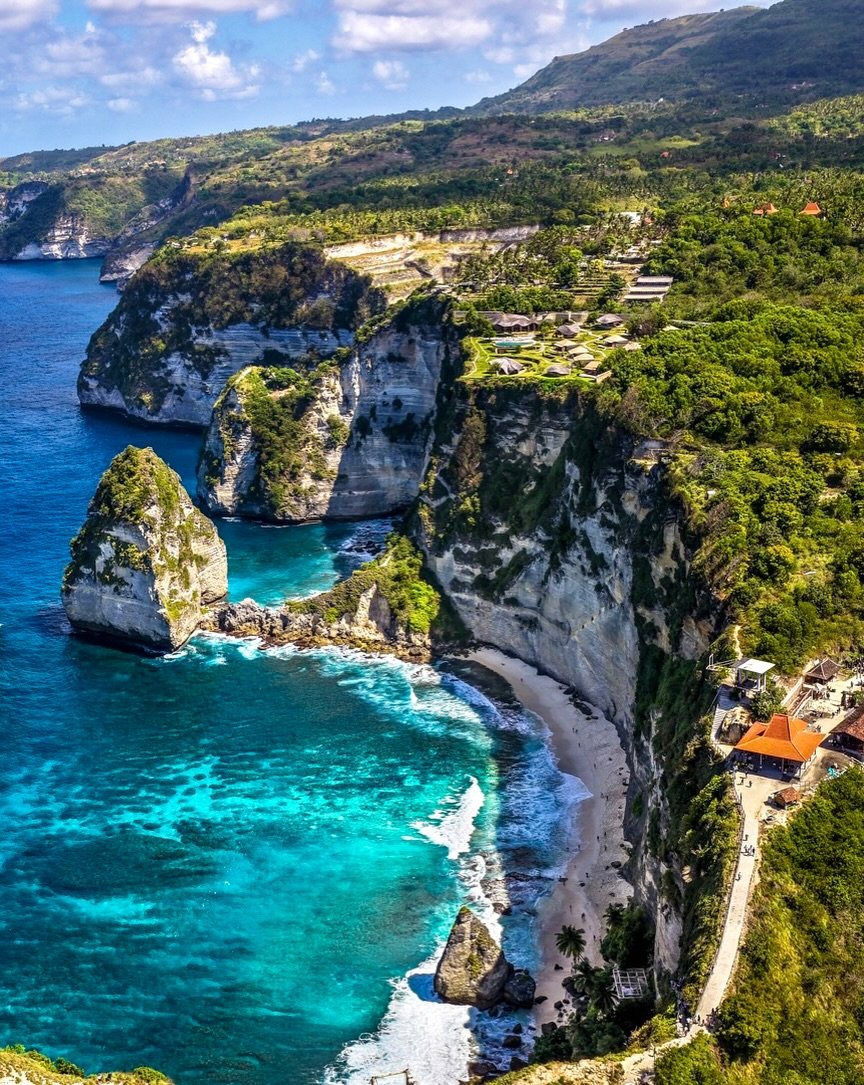 Bali_NusaPenida's tweet photo. 🌴✨ Explore the best of Nusa Penida on an unforgettable 2-day island adventure! 🏝️

🏖️ Two days, countless incredible views and memories you’ll never forget! ✨🌴

#BaliTravel #BaliTrip #NusaPenida #BaliVacation #VisitBali https://t.co/kfbY5y8Gjl