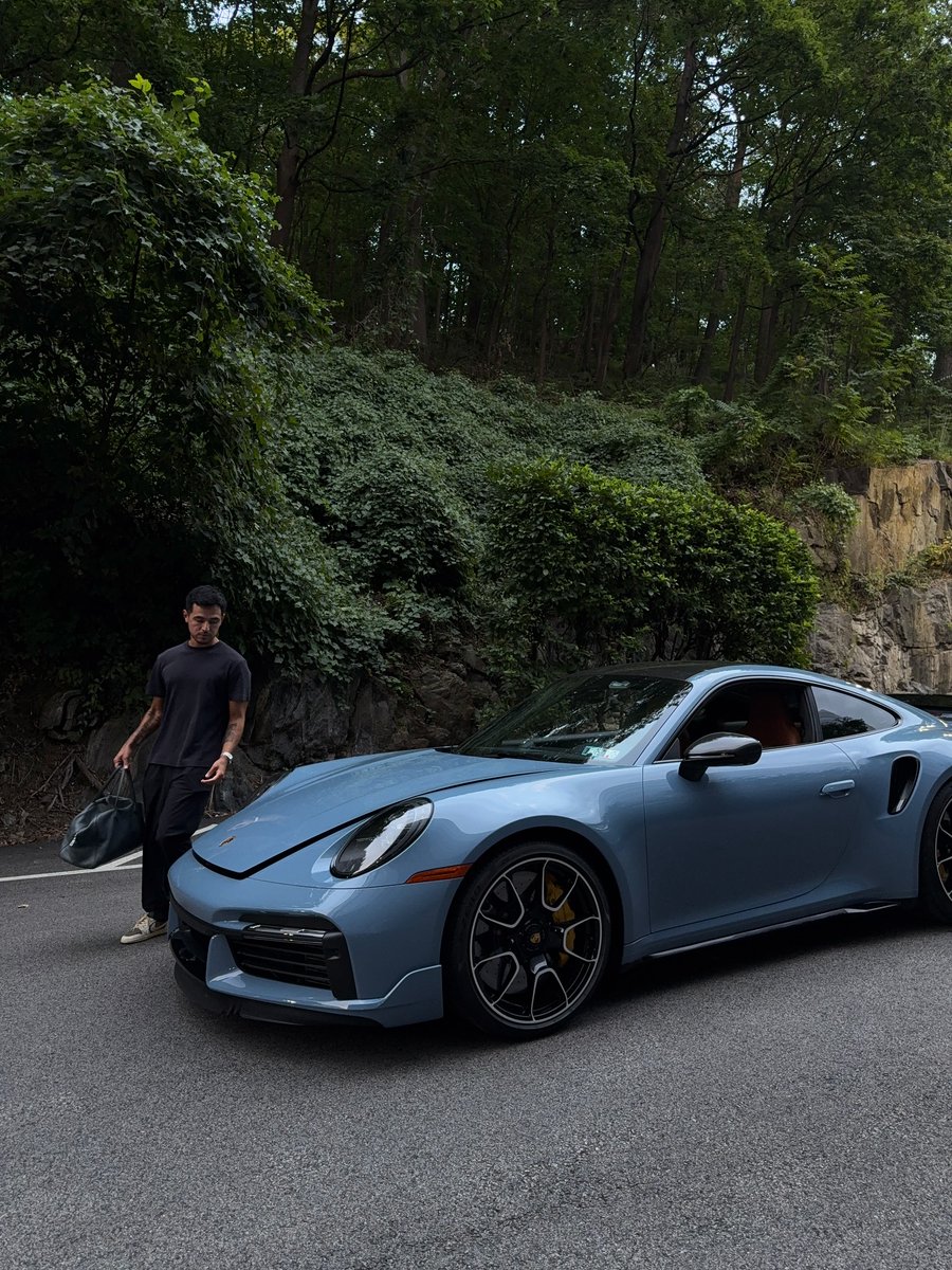ApexDistrictX's tweet photo. The 992 Turbo S https://t.co/LL9XHbwOCl