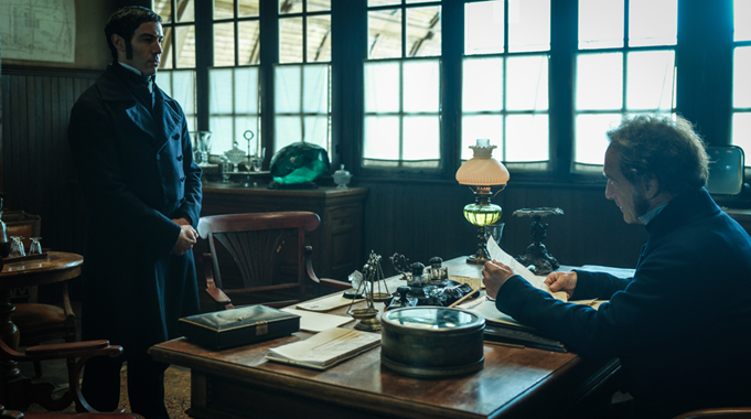canalplusgroupe's tweet photo. 🎬 Les Misérables fera sa première mondiale en Compétition officielle au 74e Festival de San Sebastián.
Réalisée par Fred Cavayé, cette nouvelle adaptation du chef-d’œuvre de Victor Hugo réunit entre autres Vincent Lindon dans le rôle de Jean Valjean et Tahar Rahim dans celui de l’inspecteur Javert.
Découvrez une photo exclusive qui dévoile les deux acteurs dans leurs rôles.
Film événement produit par STUDIOCANAL, Eskwad et Curiosa Films, avec le soutien de CANAL+, Les Misérables sortira au cinéma en France le 11 novembre 2026.