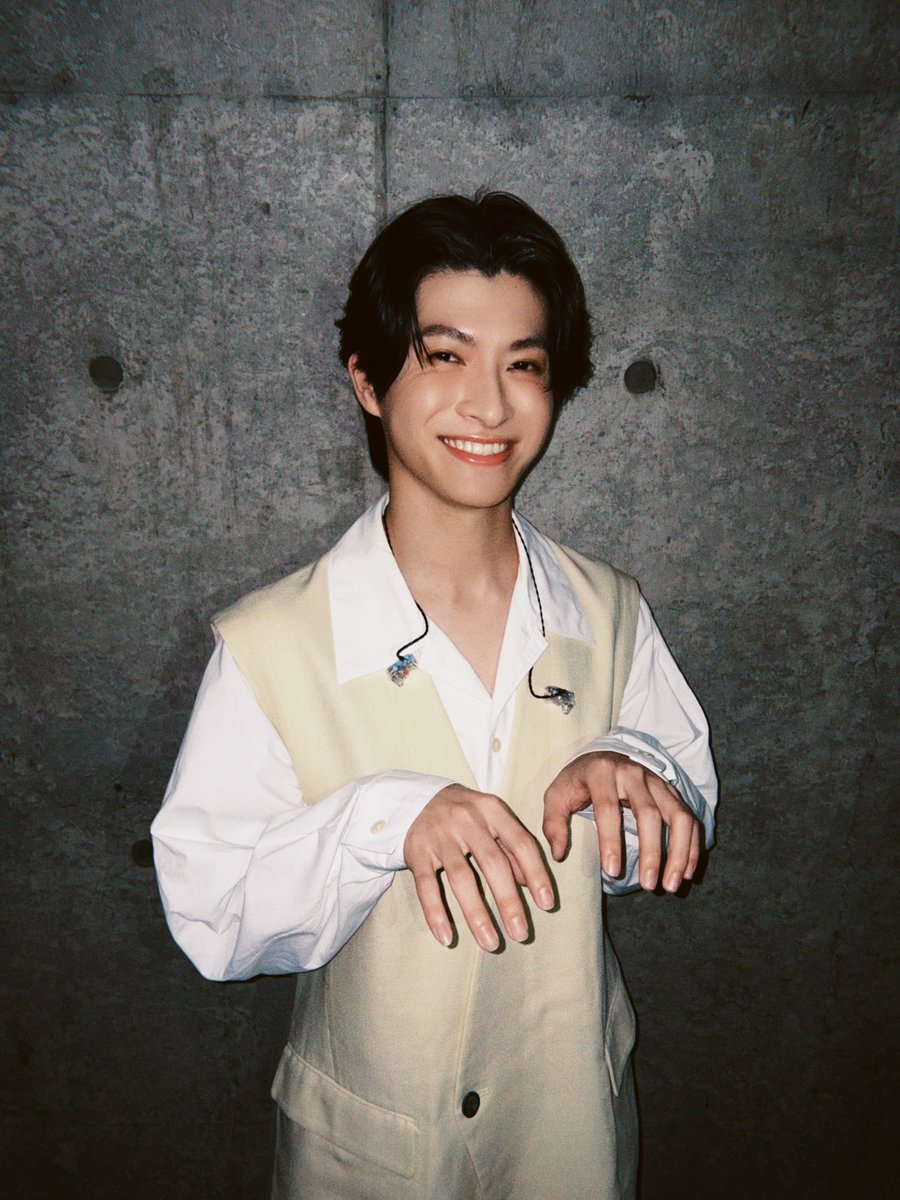 sakurashimeji's tweet photo. [🎤]

#Sakurashimeji
#EBiDAN  THE LIVE 2026 
15th Anniversary

DAY2
ありがとうございました‼️

#BUDDiiS シャッフルユニット
PUNNiiS 「The One 」
#髙田彪我 がケビンさん役で
参加しました💻✨

#田中雅功
#エビライ2026 
#Yes_EBiDAN15th https://t.co/HXQa8Dcbdp