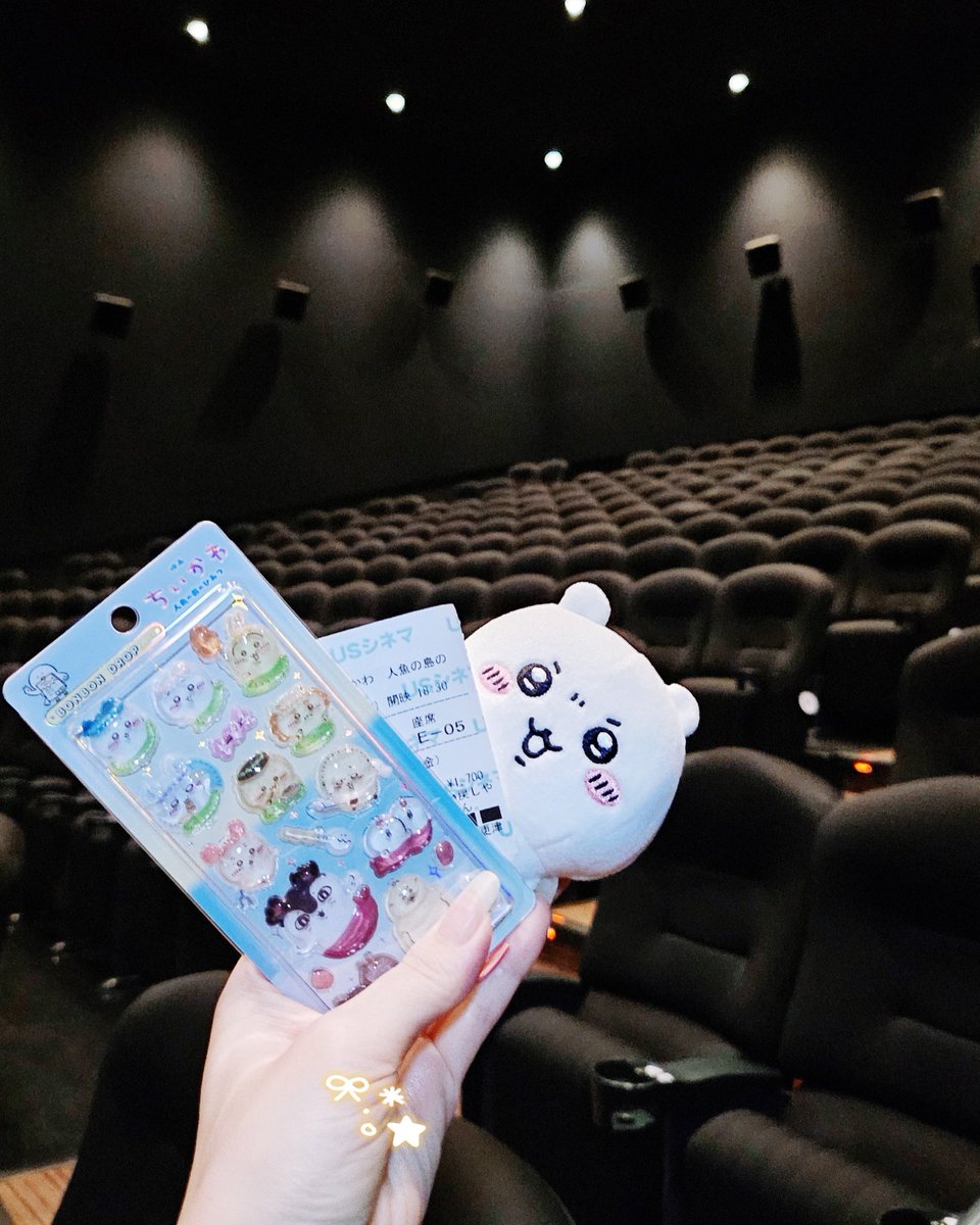 _p0_wa's tweet photo. 行きたい＞映画館こわい
になったから数年ぶりに挑戦 ︎💫

大好きなちいちゃん達を
大きいスクリーンで観られるだけで
うれしくて泣きそうだった( ߹꒳​߹ )🤍

幸福感すごいからあと何回か観たい❕ https://t.co/sLpxfSfc6N
