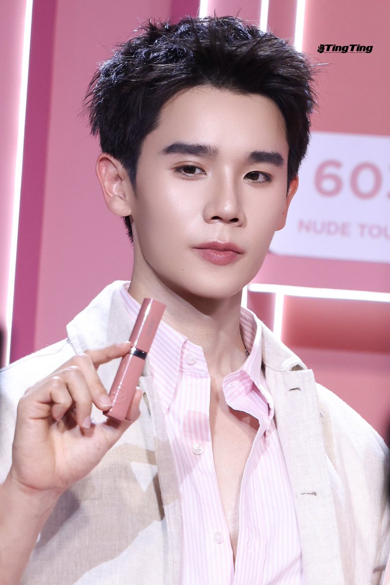 tingtinglailo's tweet photo. 260814💜🥑🧸

Jo please i want this hair style🥹

NUDE WITH JIMMYSEA
#LOrealLaqueNudexJimmySea https://t.co/UTWe5nVHxR