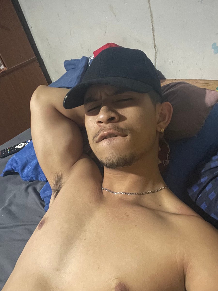 alexisuzcat's tweet photo. Imagínate a qué huelo👅 culo y verga de macho, aquí lo tienes👌

Rt para que disfruten este macho🥵 

https://t.co/zn8pMXyixL

https://t.co/JCRI9LGXcr https://t.co/iRbc8N9OKr
