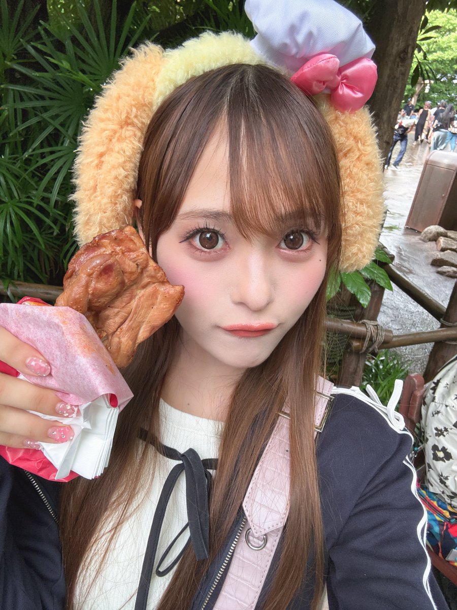 MORE STAR 森田あみ 撮り下ろしチェキ(バラ可能) MORE STAR 森田あみ