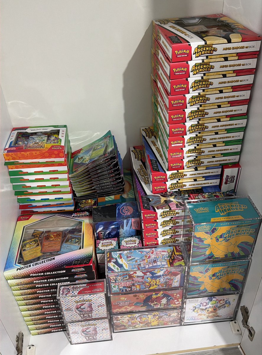 PokeShizi's tweet photo. Thank you @amabot_app! 

I managed to get all of these boxes from Amazon at great prices thanks to AmaBot. No constantly refreshing, no fighting restocks, no hassle. 

The best Amazon bot out there, and it’s completely FREE! 🔥📦 https://t.co/zelUgfAg2D