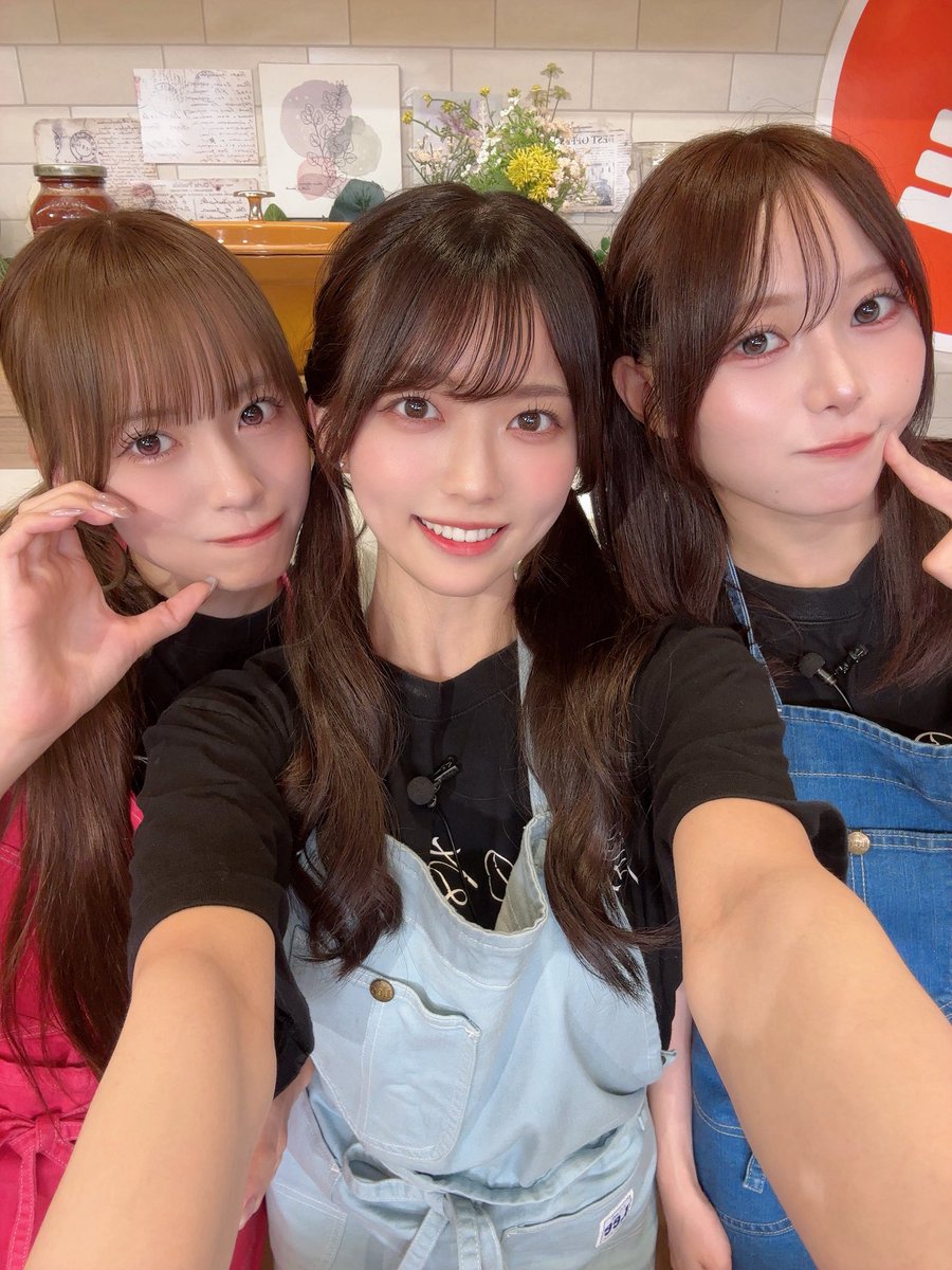 Mikuru_hositani's tweet photo. #NATSLIVE 「#たかねこ初恋キッチン 。」
ありがとうございました🍳💞

初恋冷しゃぶを作ったよ〜
夏にぴったり🍉🌻

みんなと一緒にいただきます
すると美味しく感じるって本当だね😳💓
見守ってくれてありがとう͈ᴖ ̫ᴖ ͈ https://t.co/F5OrkJyOLB