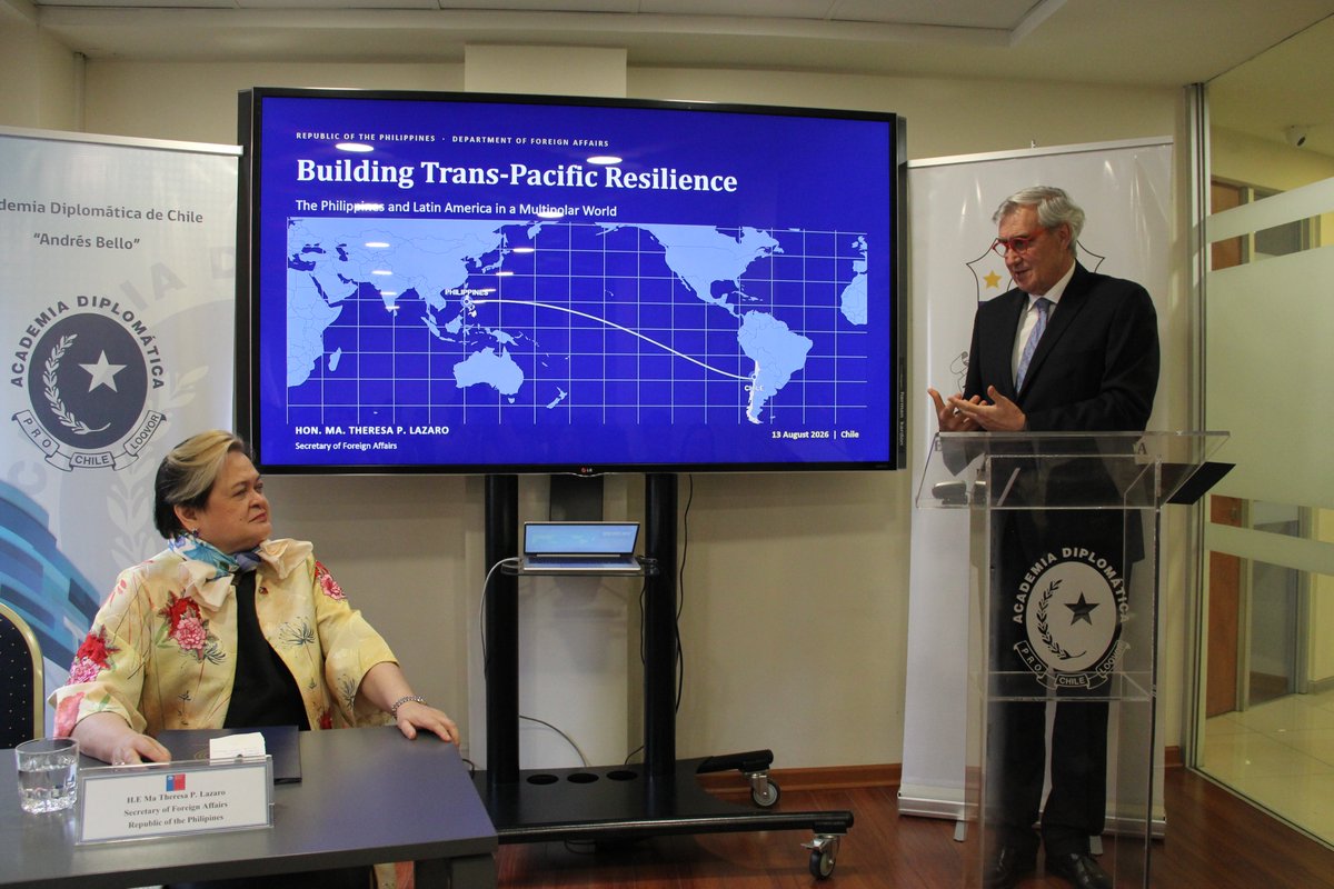 AcadeAB's tweet photo. En el marco de 80 años de relaciones bilaterales, ACADE recibió a la Canciller de Filipinas, Ma. Theresa P. Lázaro, quien expuso sobre política exterior.

Nuestro Director, Emb. Jorge O’Ryan, destacó el hito y valoró a ACADE como motor de cooperación académica. https://t.co/IgkpyCxJhd