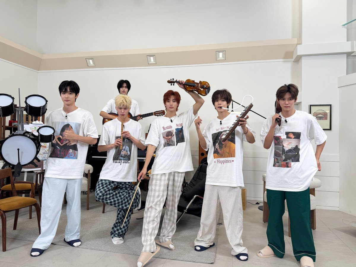 RIIZE_official's tweet photo. 🅷🅾🅼🅴 🆂🆆🅴🅴🆃 🅷🅾🅼🅴

https://t.co/gvzUdaqhS8 

#RIIZE #라이즈
#RISEandREALIZE 
#WE_RIIZE #위라이즈 https://t.co/rgEPuEbBpw