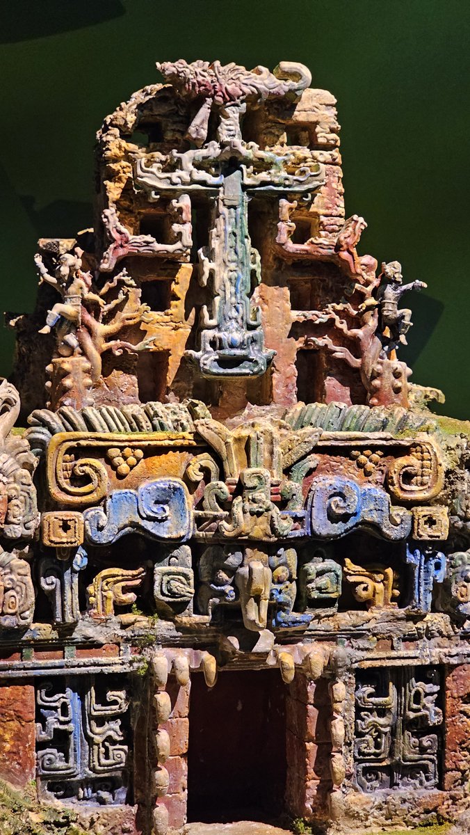 DrewDisneyDude's tweet photo. Up-close look at the intricate Indiana Jones Maya temple theming for Animal Kingdom! https://t.co/ioVoHUVqOK